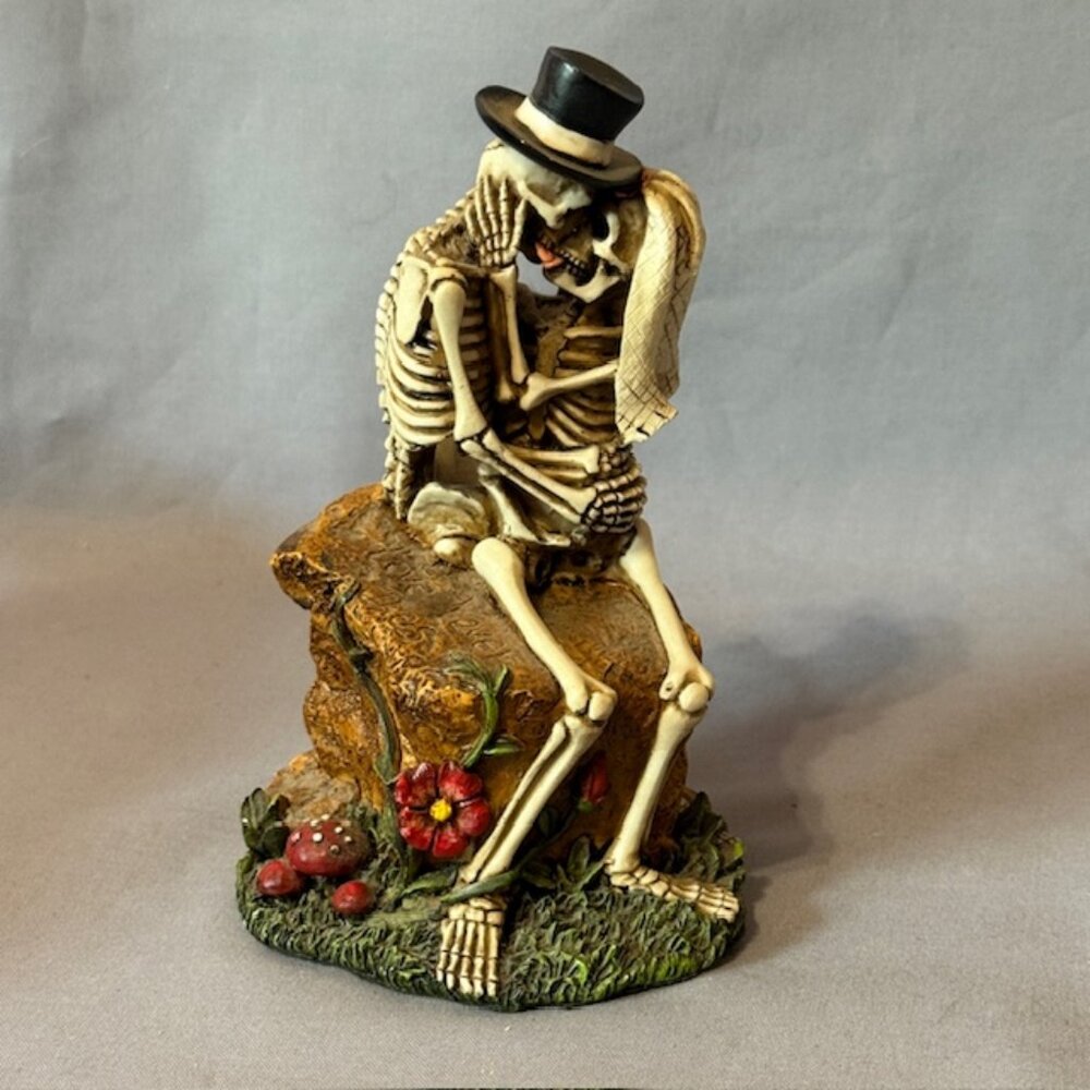 Summit Collection Figurine Skeleton Wedding Skull Goth Arcadia CA Gift Dead Bone